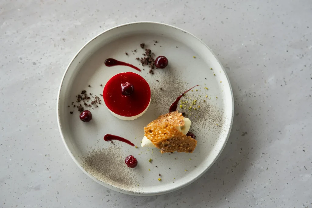 cerises Amarena dans un gâteau